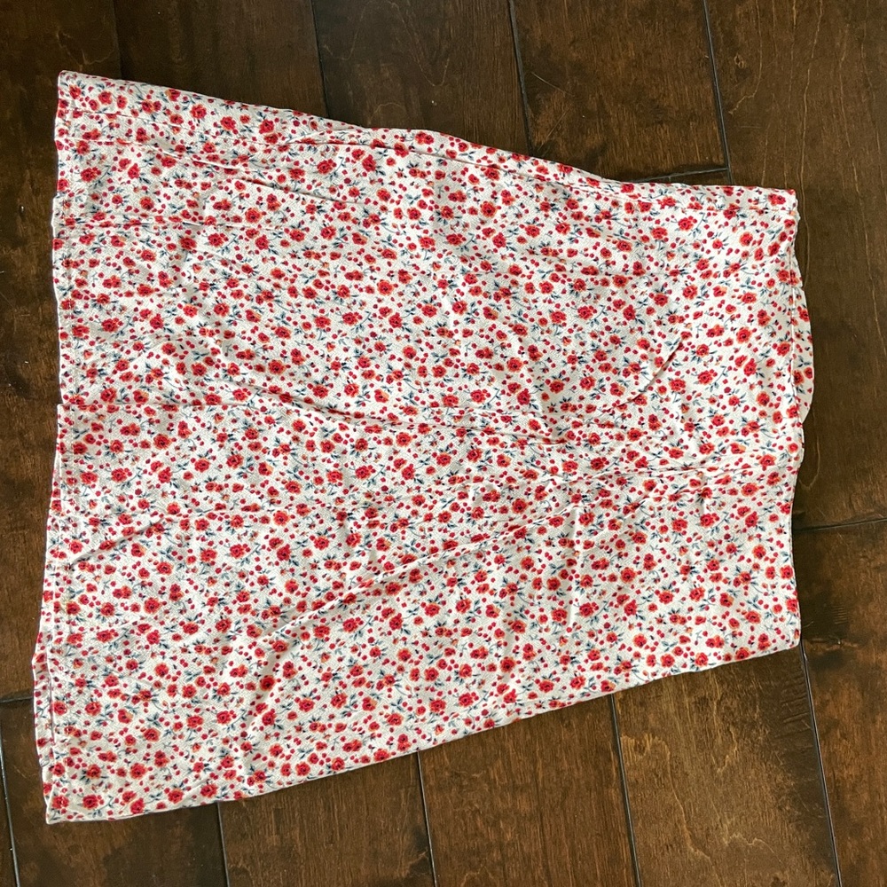 Brandy Melville floral mini skirt
